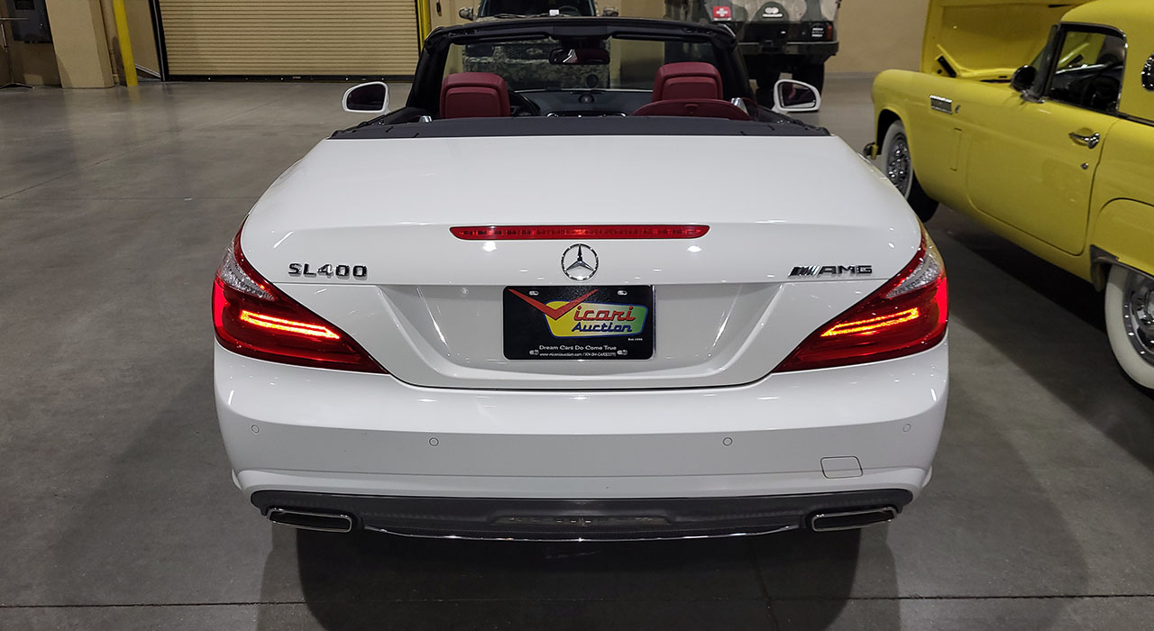 4th Image of a 2015 MERCEDES-BENZ SL-CLASS SL400