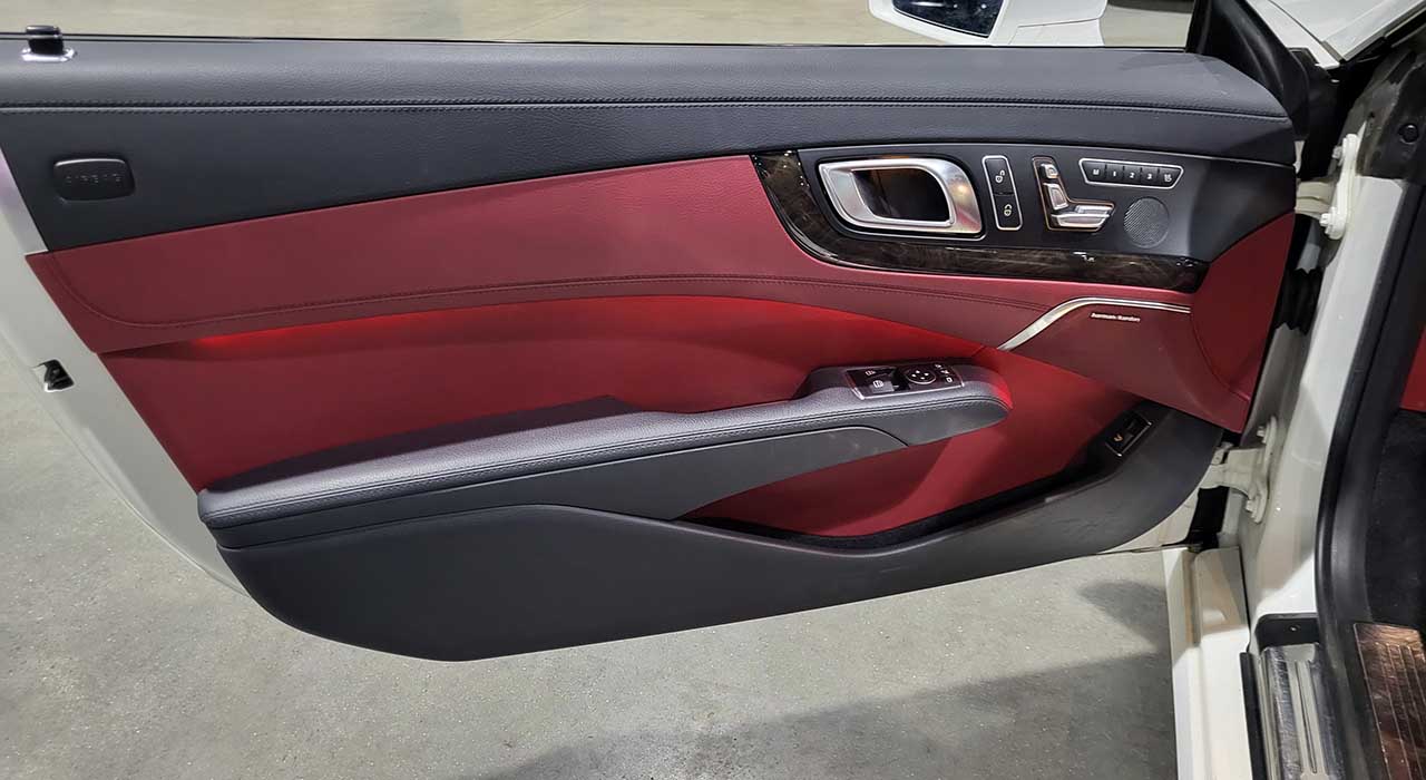 6th Image of a 2015 MERCEDES-BENZ SL-CLASS SL400