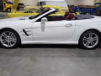 Image 3 of 15 of a 2015 MERCEDES-BENZ SL-CLASS SL400