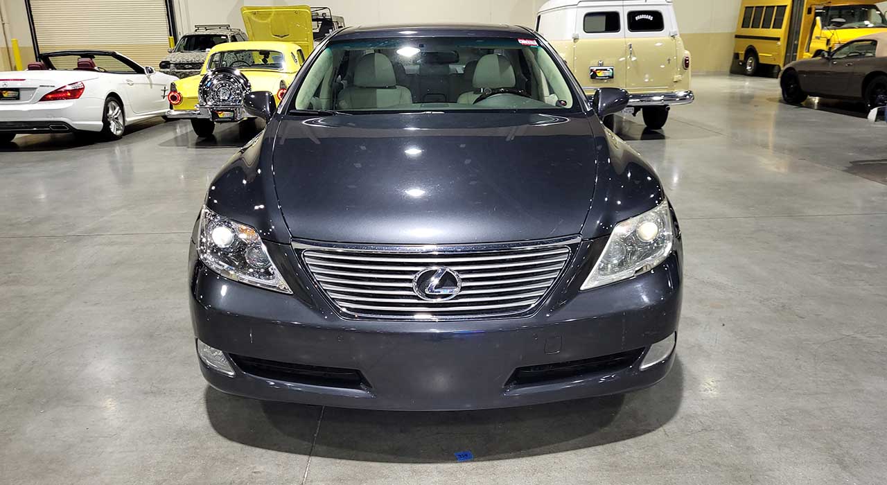 3rd Image of a 2008 LEXUS LS 460