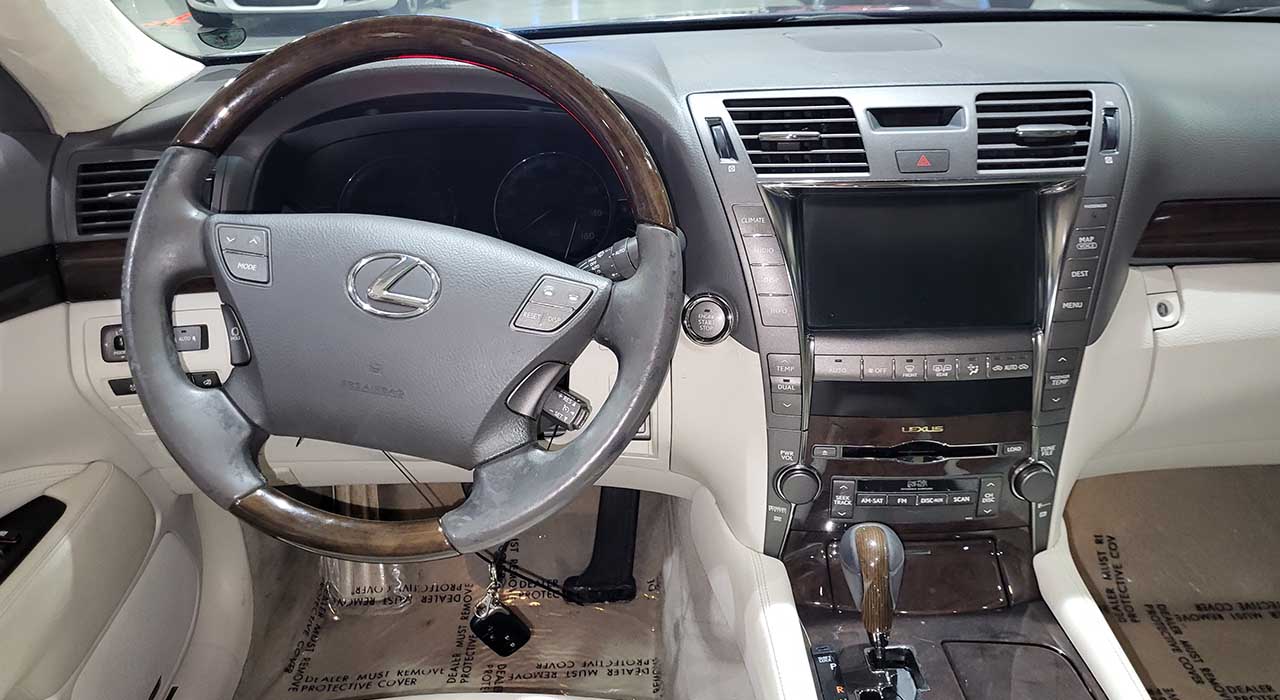 10th Image of a 2008 LEXUS LS 460
