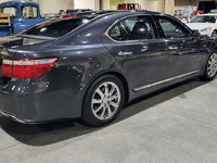 Image 2 of 18 of a 2008 LEXUS LS 460