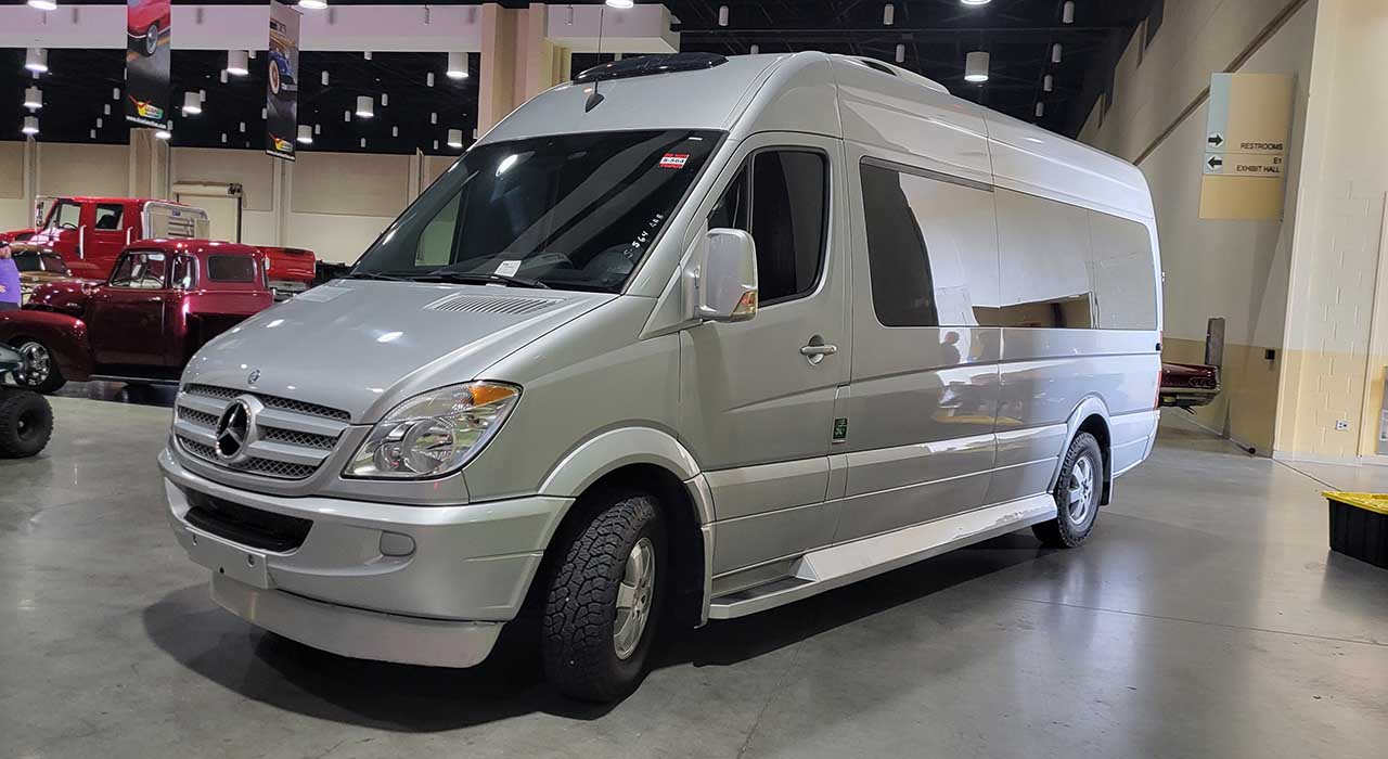 0th Image of a 2011 MERCEDES-BENZ SPRINTER 2500