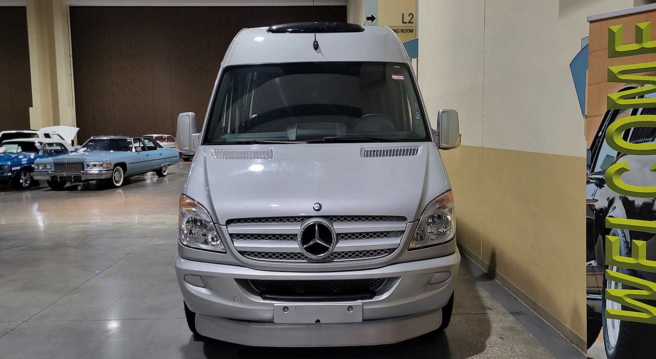 5th Image of a 2011 MERCEDES-BENZ SPRINTER 2500