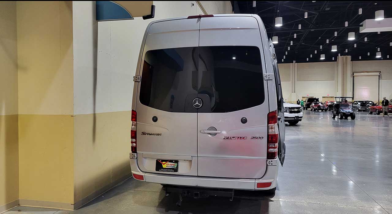6th Image of a 2011 MERCEDES-BENZ SPRINTER 2500