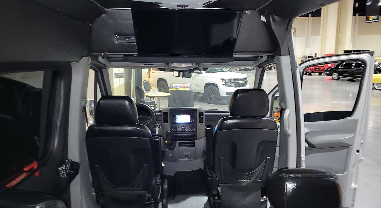 12th Image of a 2011 MERCEDES-BENZ SPRINTER 2500