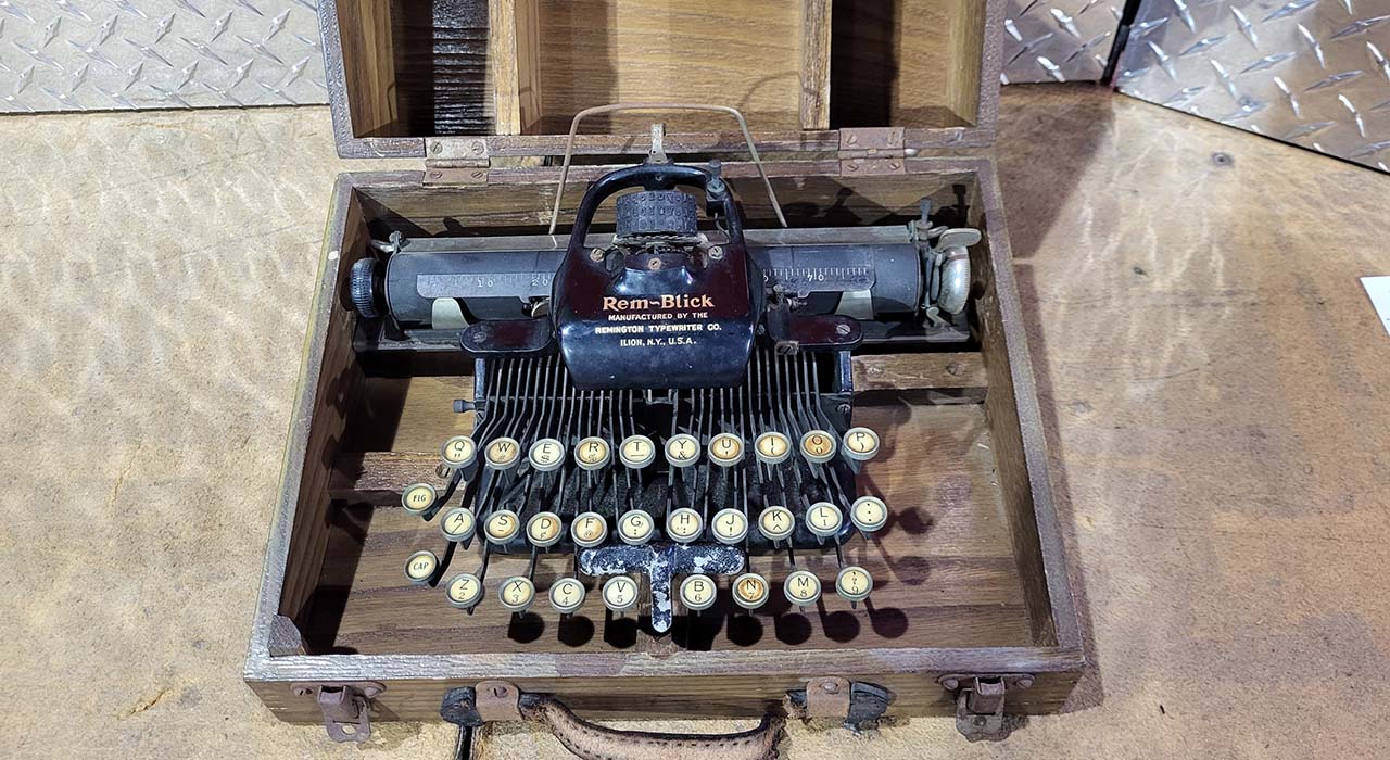 0th Image of a 1928 TYPEWRITER REM-BLICK SER# KS80112