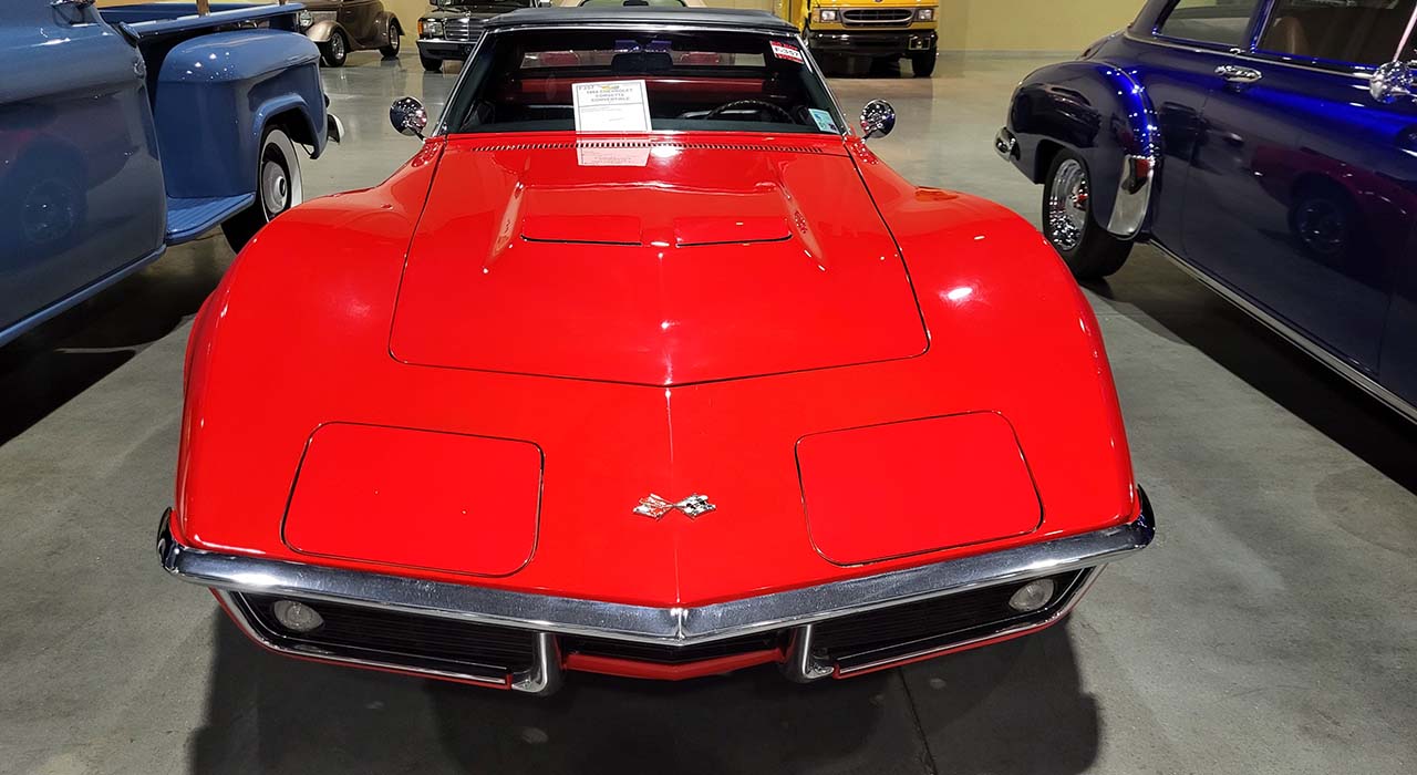 2nd Image of a 1968 CHEVROLET CORVETTE