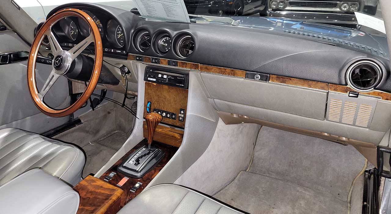 8th Image of a 1984 MERCEDES-BENZ 380 380SL