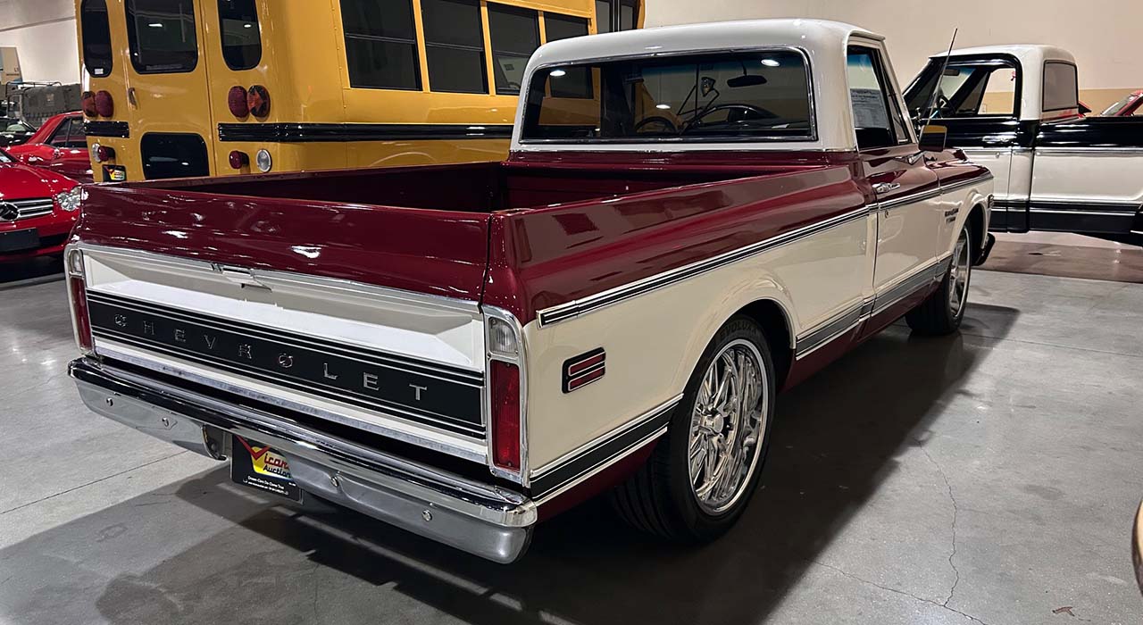 3rd Image of a 1970 CHEVROLET C10
