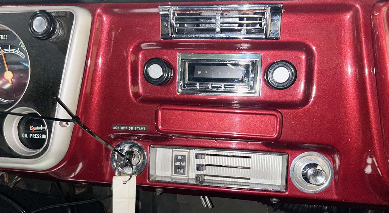 12th Image of a 1970 CHEVROLET C10