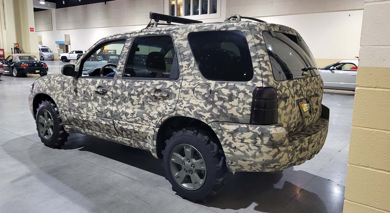 1st Image of a 2005 FORD ESCAPE XLT