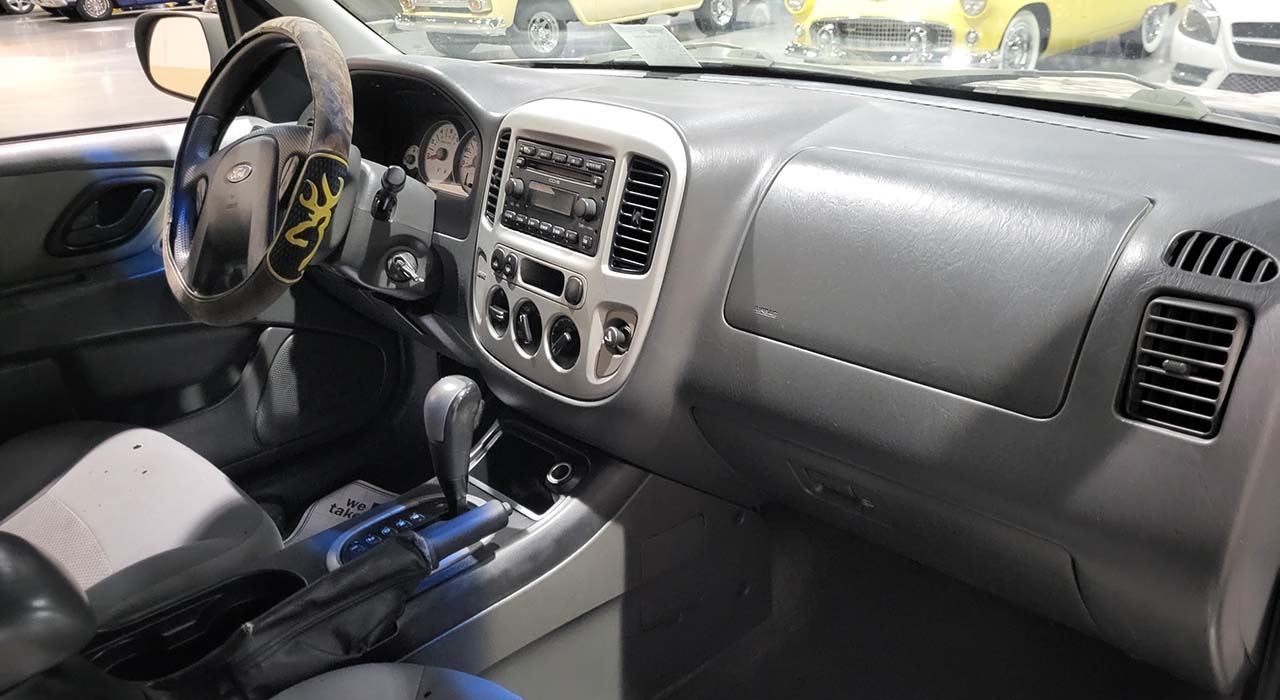 7th Image of a 2005 FORD ESCAPE XLT