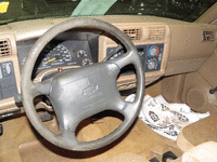 Image 6 of 11 of a 1997 CHEVROLET S10