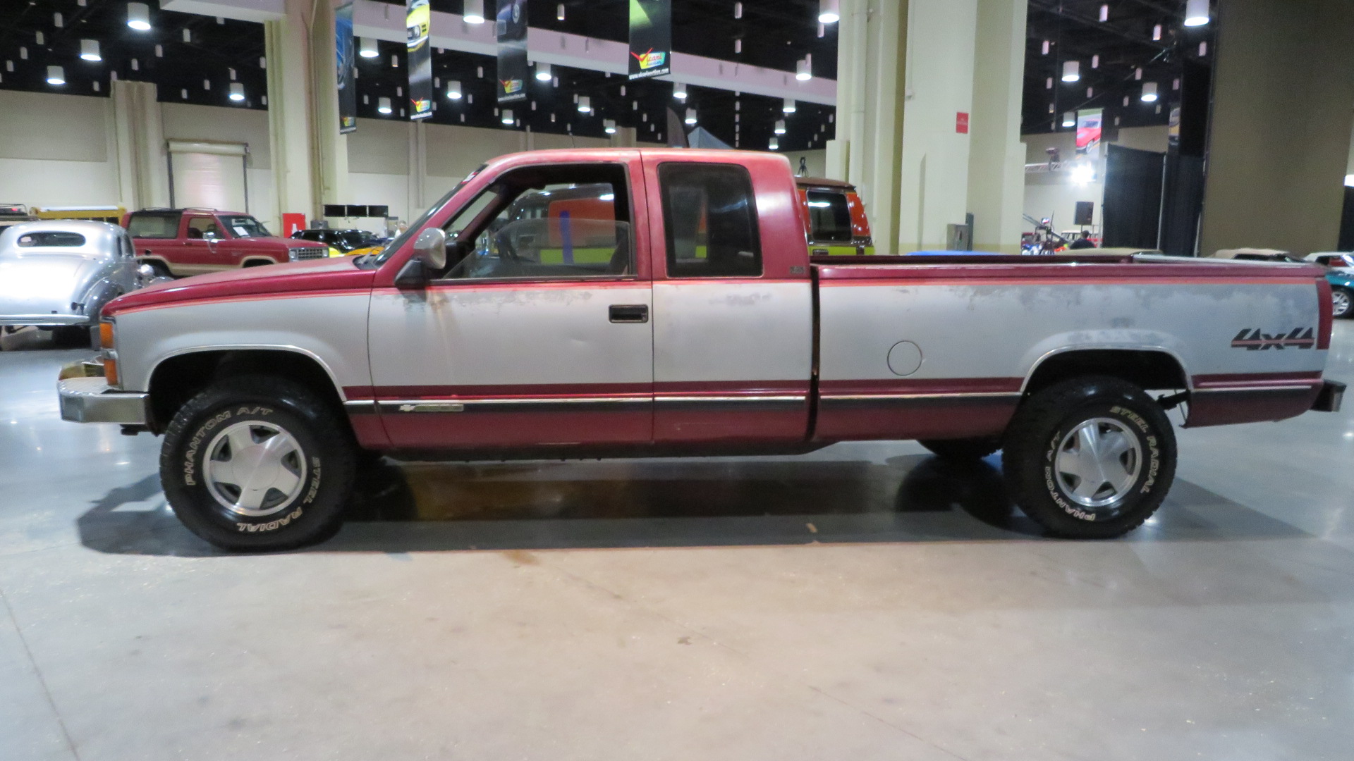 2nd Image of a 1988 CHEVROLET K2500