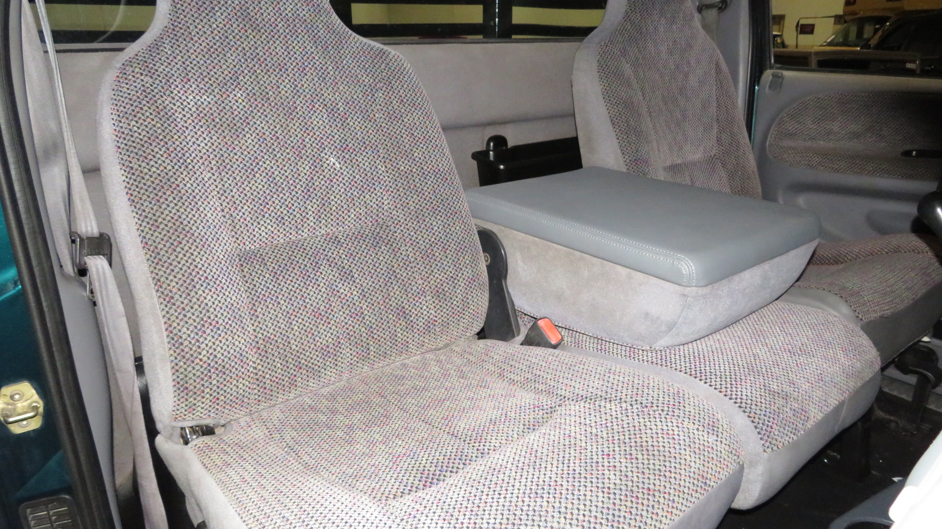 9th Image of a 1998 DODGE RAM PICKUP 3500