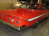 Image 4 of 10 of a 1961 CHEVROLET IMPALA