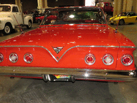 Image 5 of 10 of a 1961 CHEVROLET IMPALA