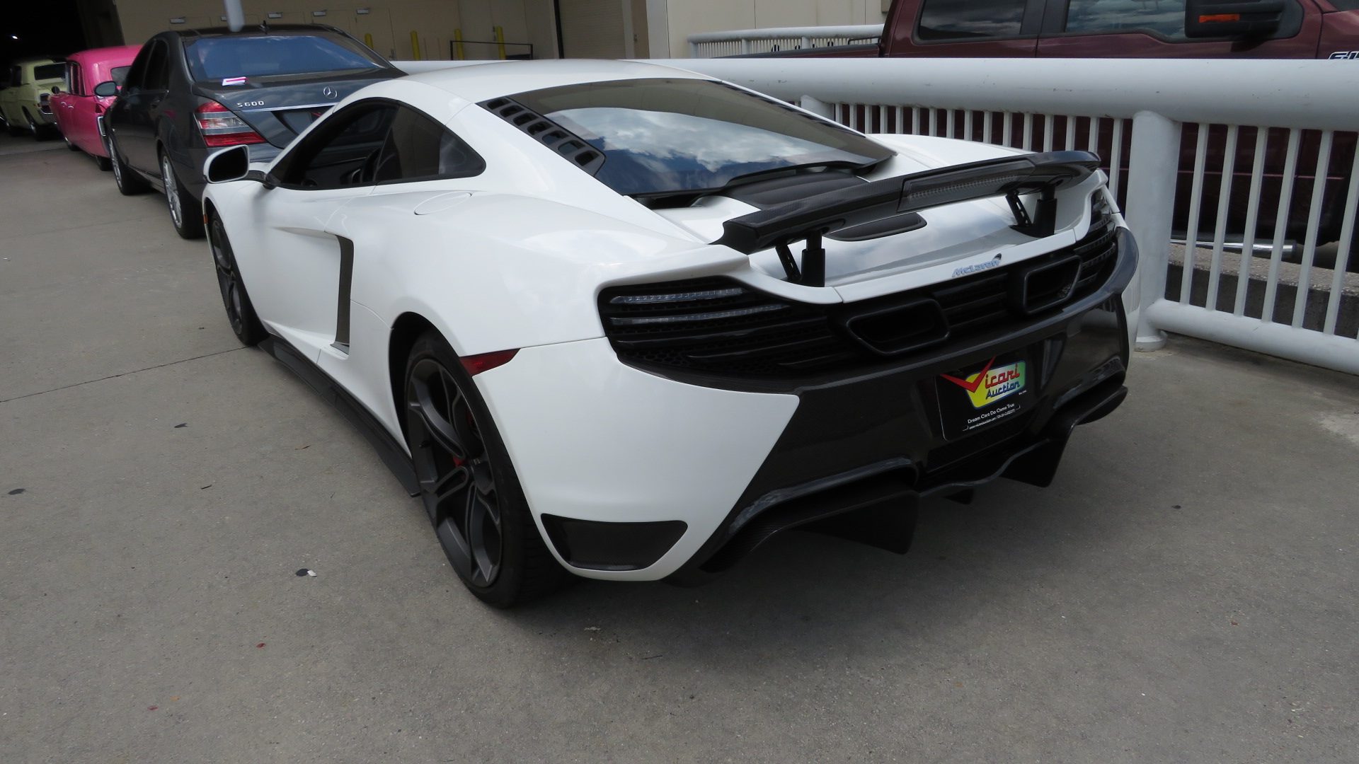 3rd Image of a 2012 MCLAREN MP4-12C