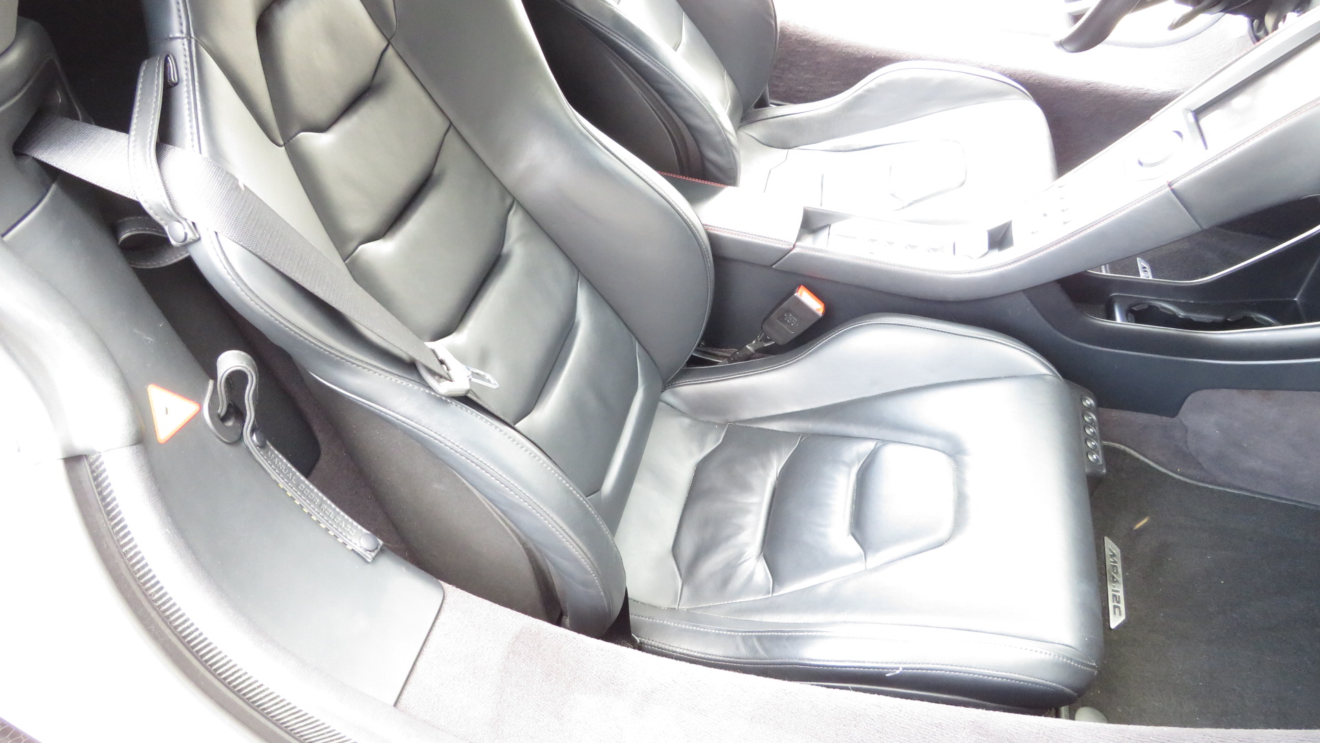 9th Image of a 2012 MCLAREN MP4-12C