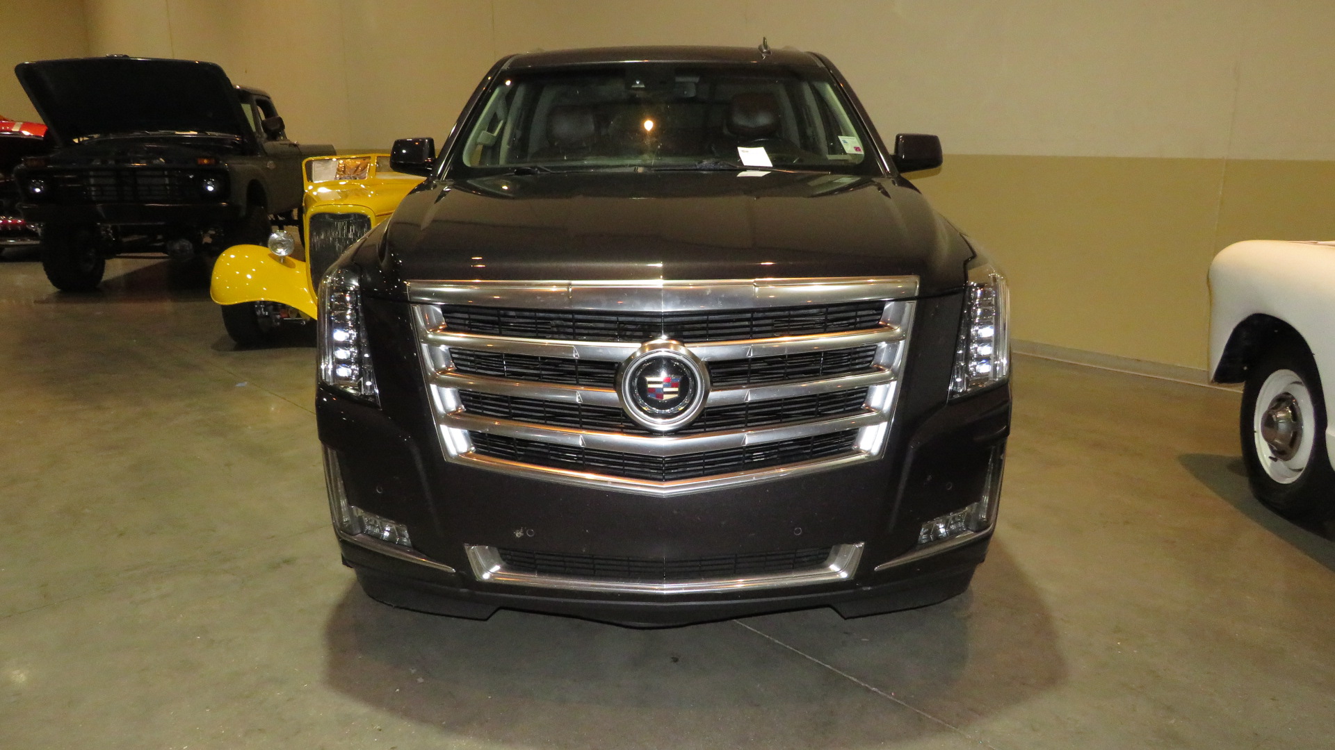 1st Image of a 2015 CADILLAC ESCALADE ESV PREMIUM