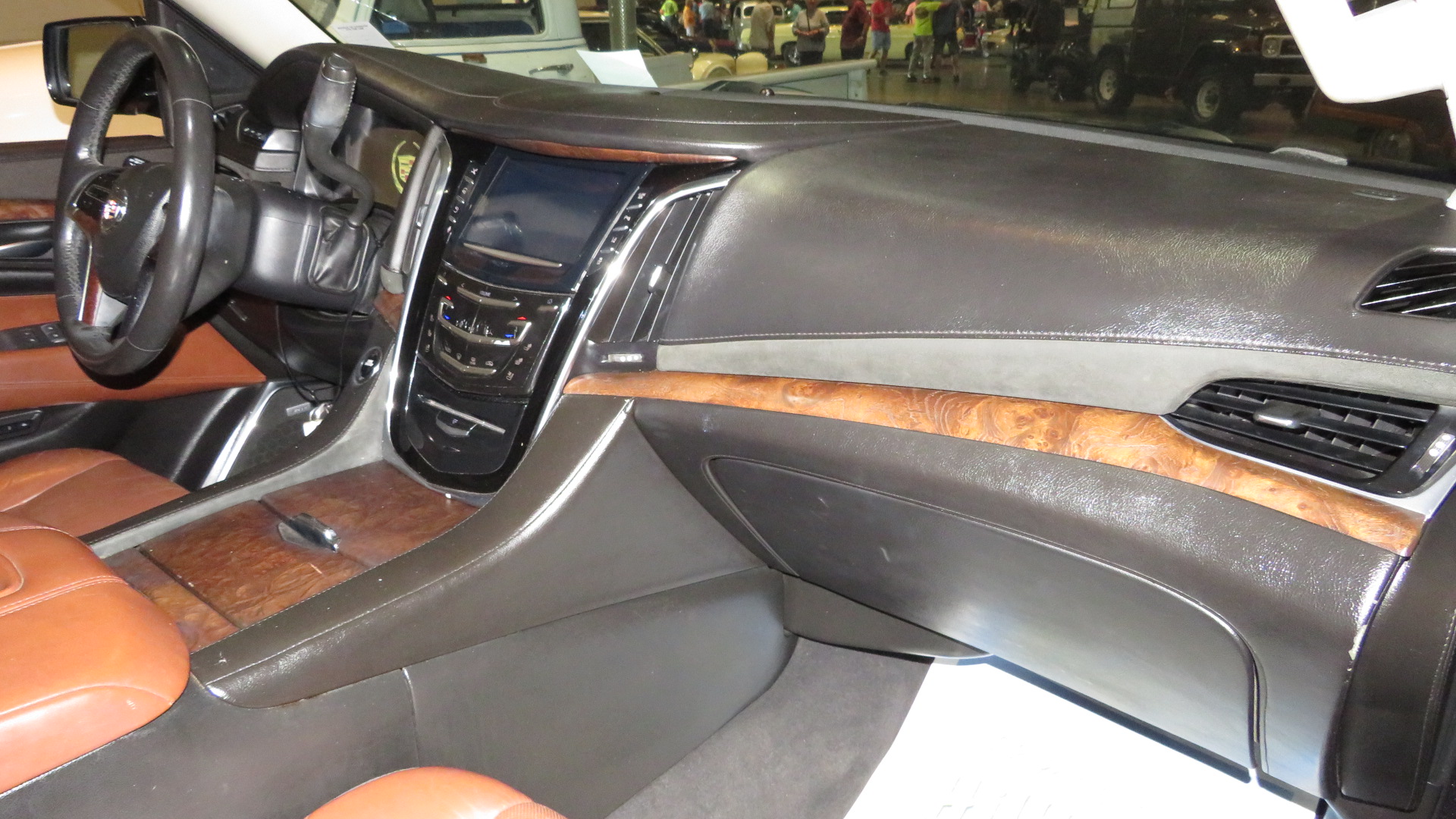 6th Image of a 2015 CADILLAC ESCALADE ESV PREMIUM