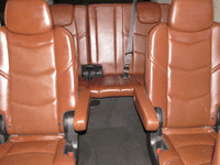 Image 9 of 13 of a 2015 CADILLAC ESCALADE ESV PREMIUM