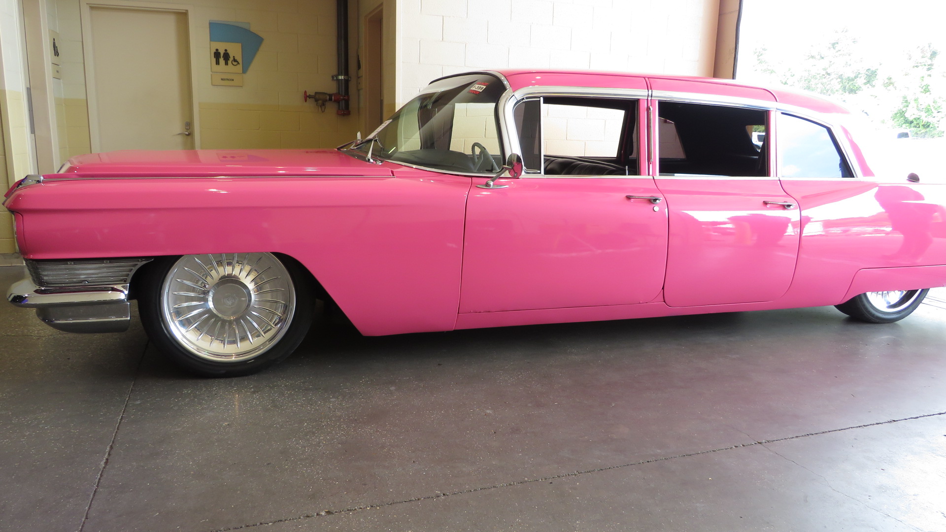 1st Image of a 1965 CADILLAC SERIES 75