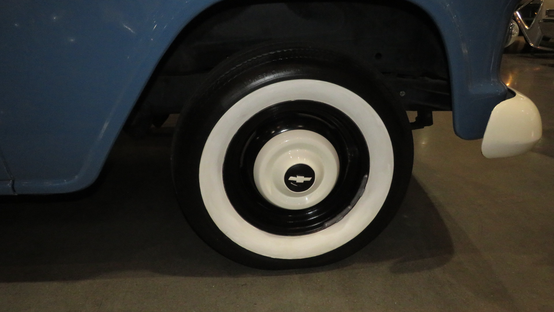 12th Image of a 1955 CHEVROLET 3200