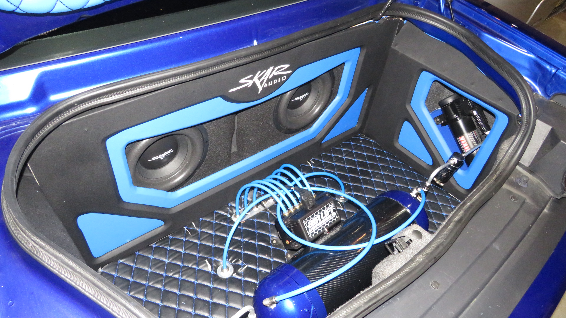 7th Image of a 2020 DODGE CHALLENGER RT