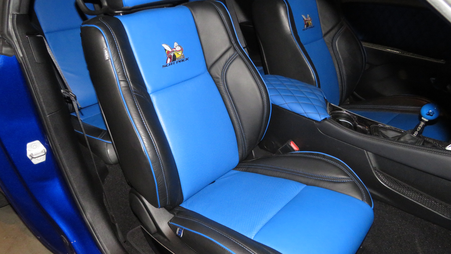 14th Image of a 2020 DODGE CHALLENGER RT