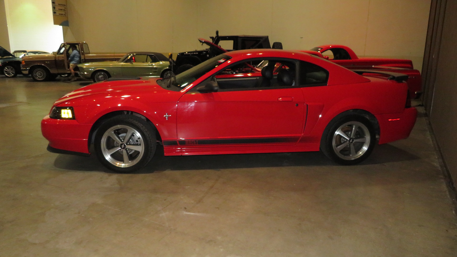 2nd Image of a 2003 FORD MUSTANG MACH 1