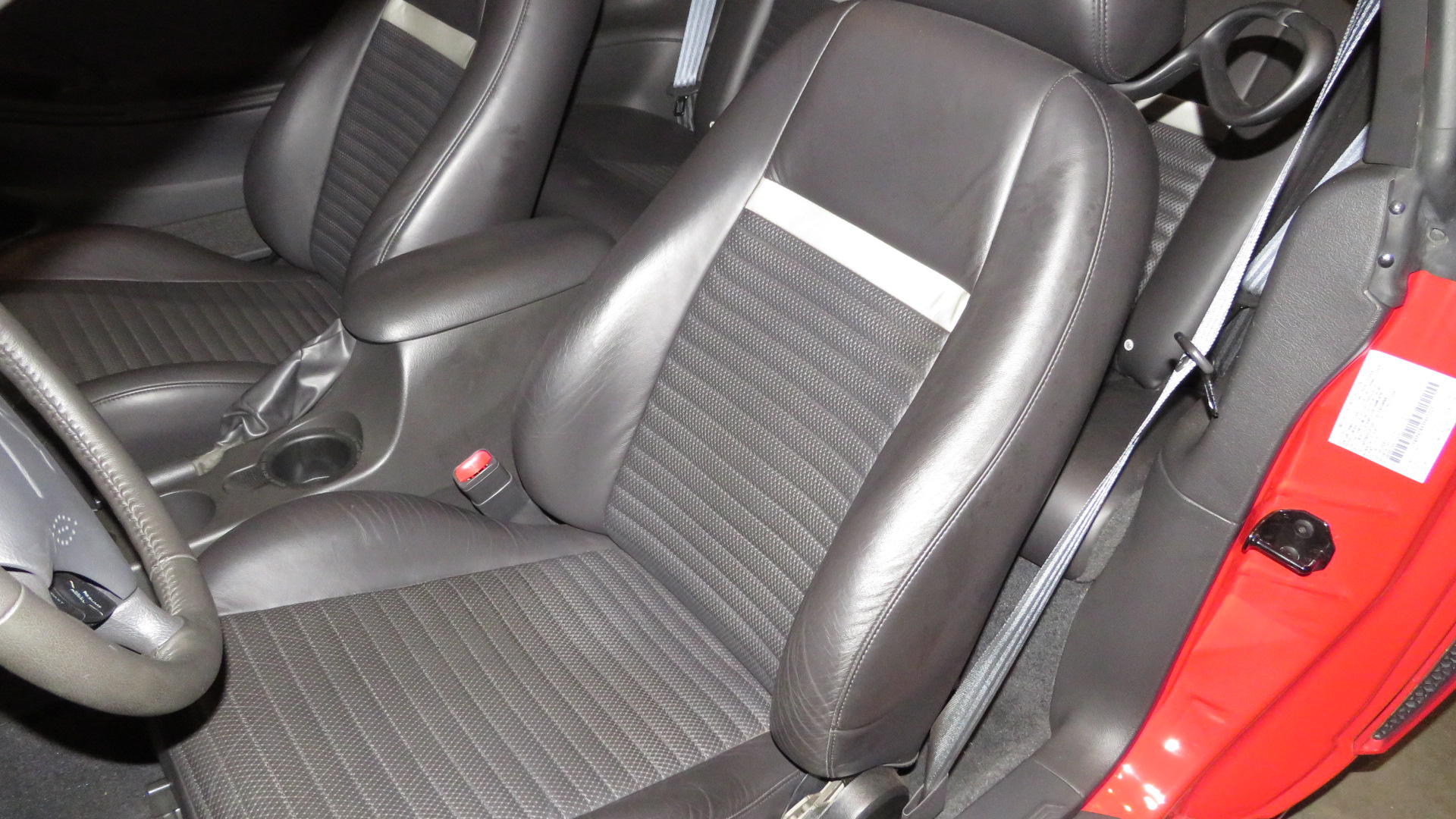 8th Image of a 2003 FORD MUSTANG MACH 1