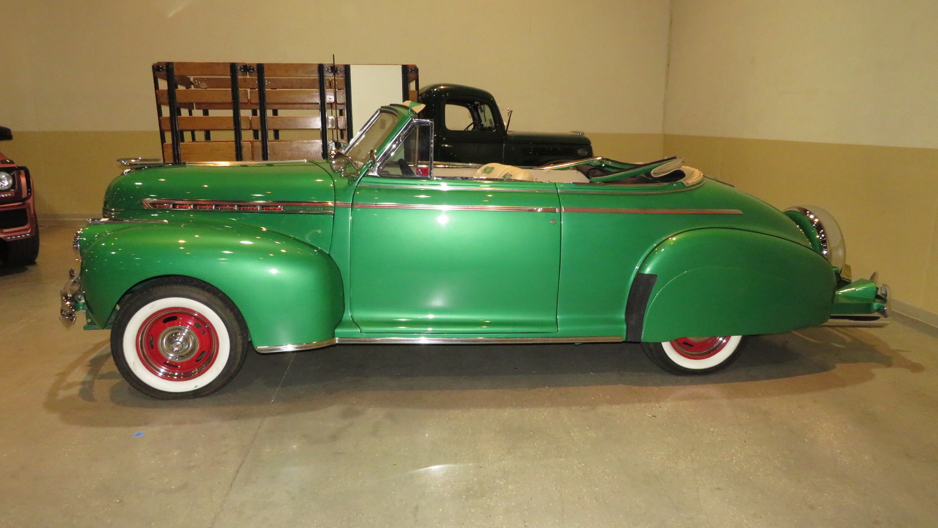2nd Image of a 1941 CHEVROLET SPECIAL DELUXE