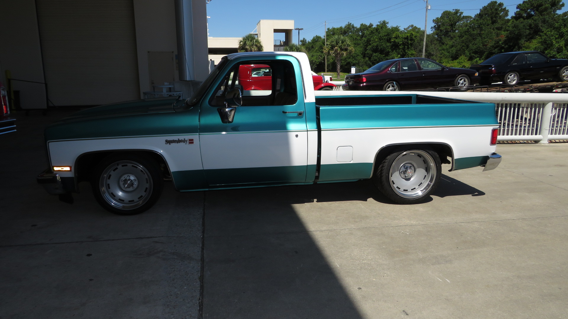 2nd Image of a 1981 GMC SIERRA