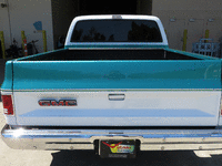 Image 5 of 12 of a 1981 GMC SIERRA