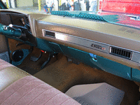Image 9 of 12 of a 1981 GMC SIERRA