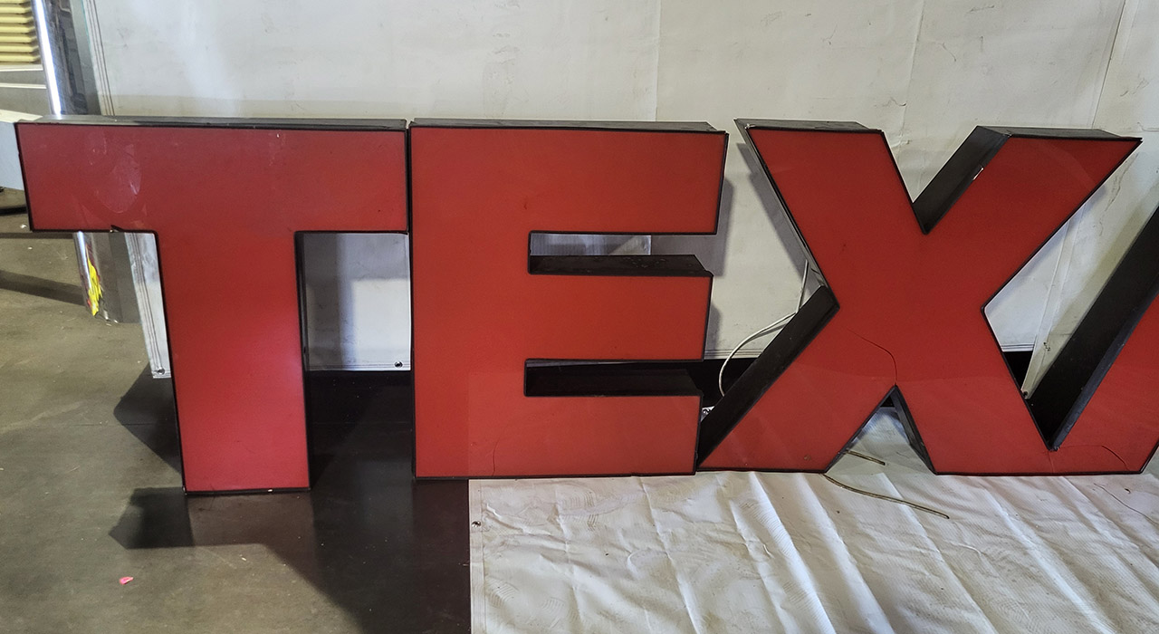 1st Image of a N/A TEXACO CAN LETTERS