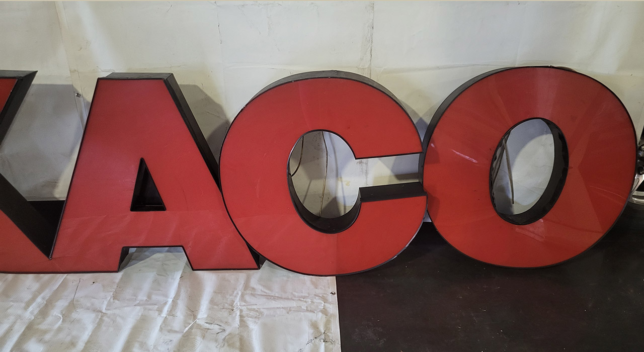 2nd Image of a N/A TEXACO CAN LETTERS