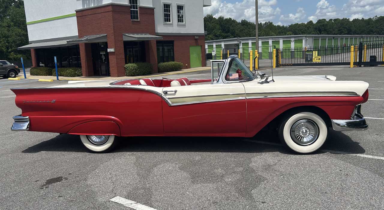 5th Image of a 1957 FORD SKYLINER