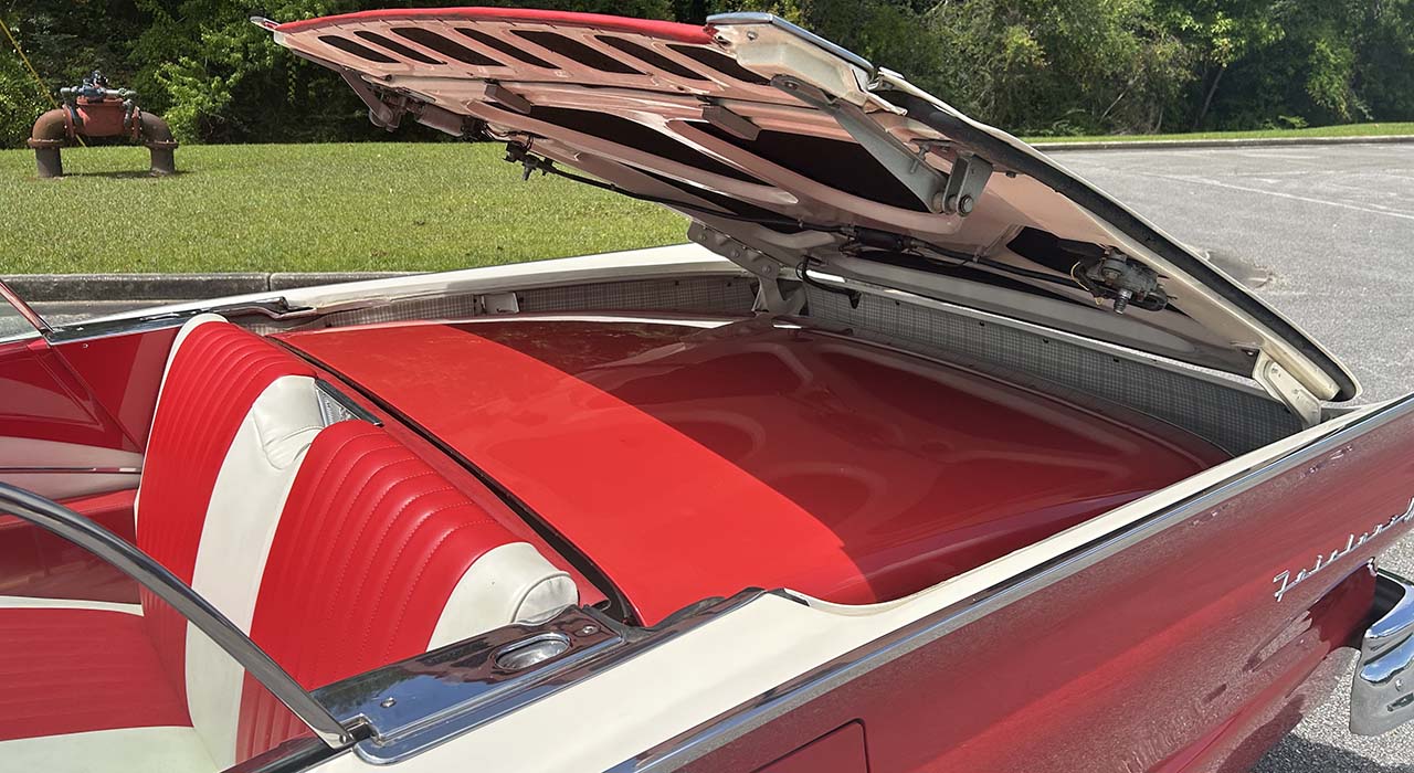 13th Image of a 1957 FORD SKYLINER