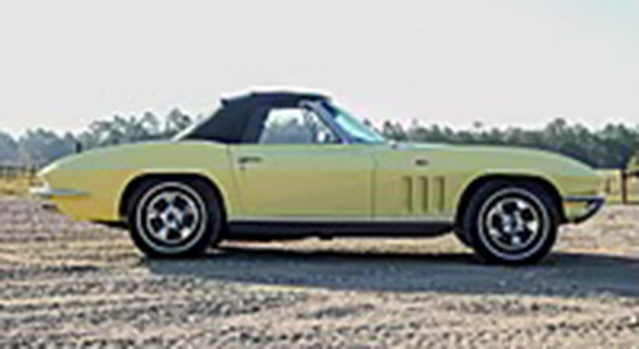 3rd Image of a 1966 CHEVROLET CORVETTE