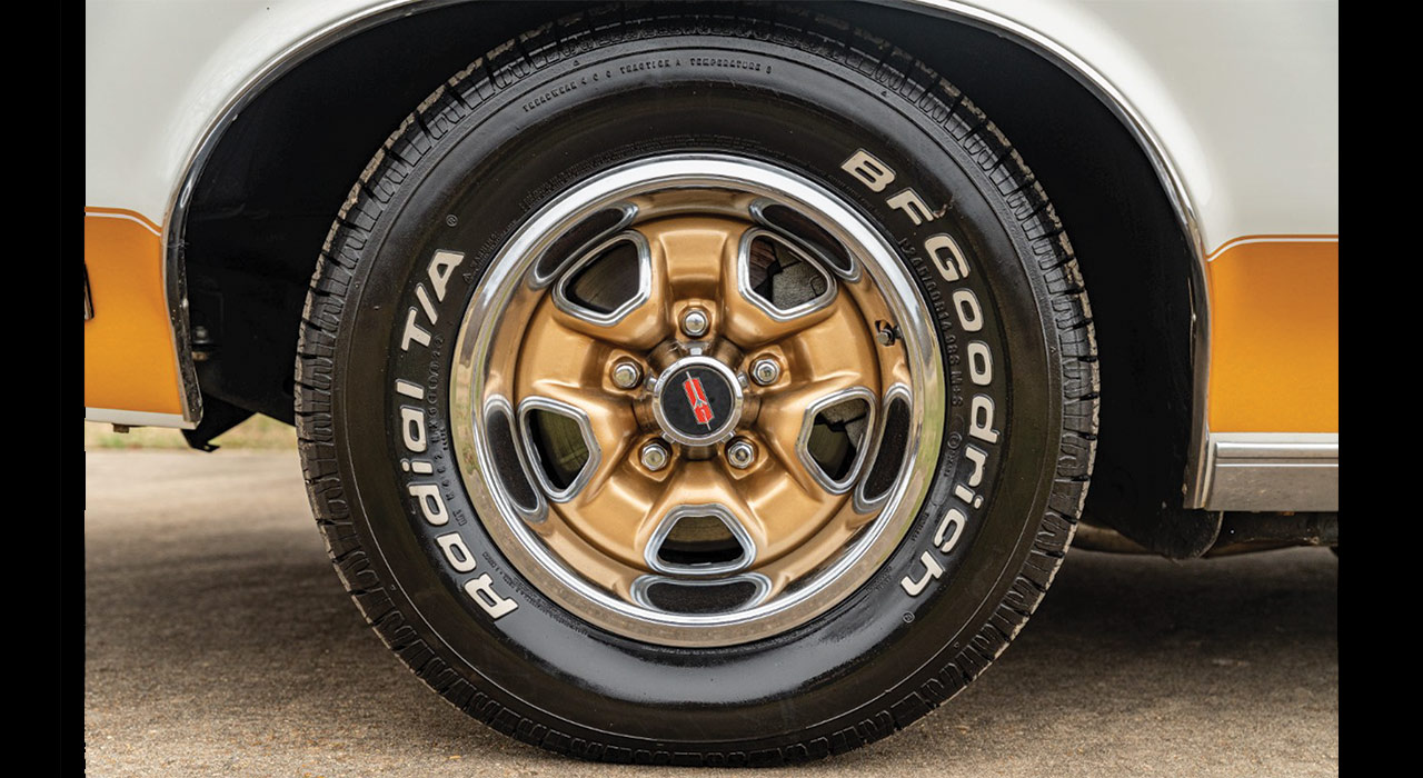 10th Image of a 1972 OLDSMOBILE HURST 442