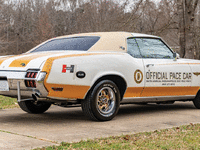 Image 4 of 13 of a 1972 OLDSMOBILE HURST 442