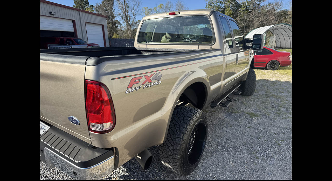 5th Image of a 2003 FORD F250