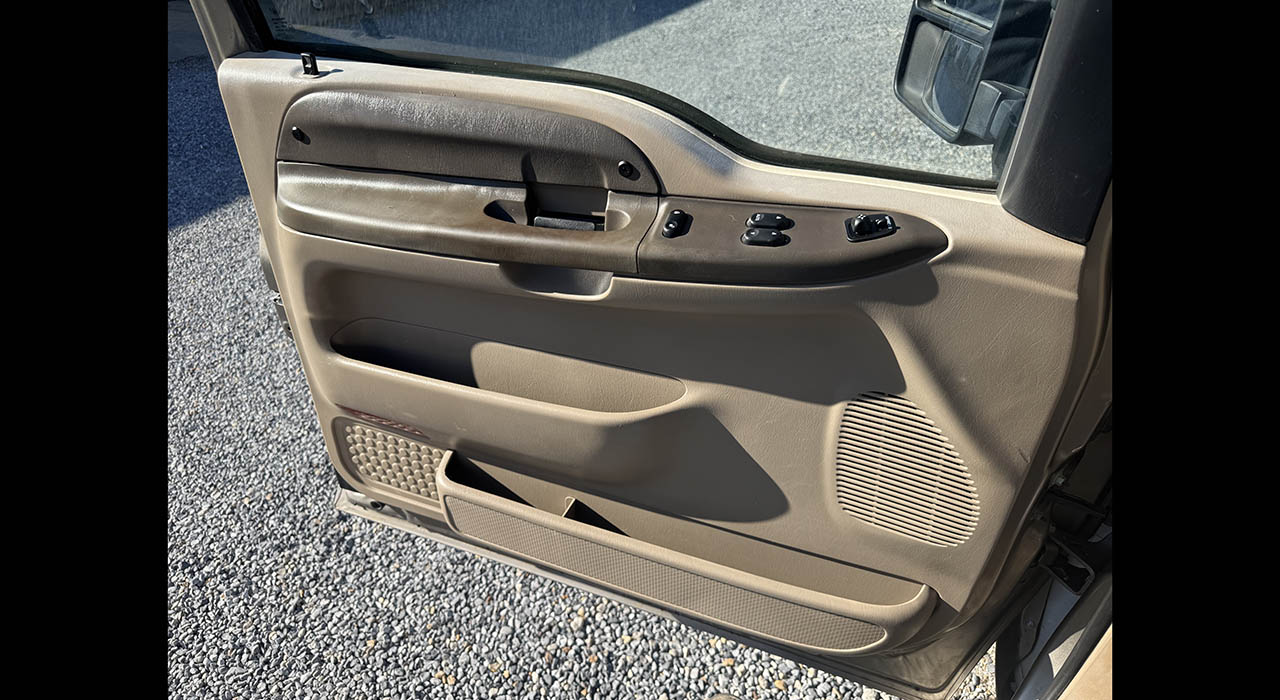 9th Image of a 2003 FORD F250