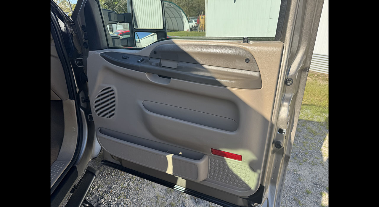 10th Image of a 2003 FORD F250