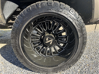 Image 9 of 24 of a 2003 FORD F250
