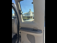 Image 12 of 24 of a 2003 FORD F250
