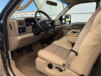 Image 13 of 24 of a 2003 FORD F250
